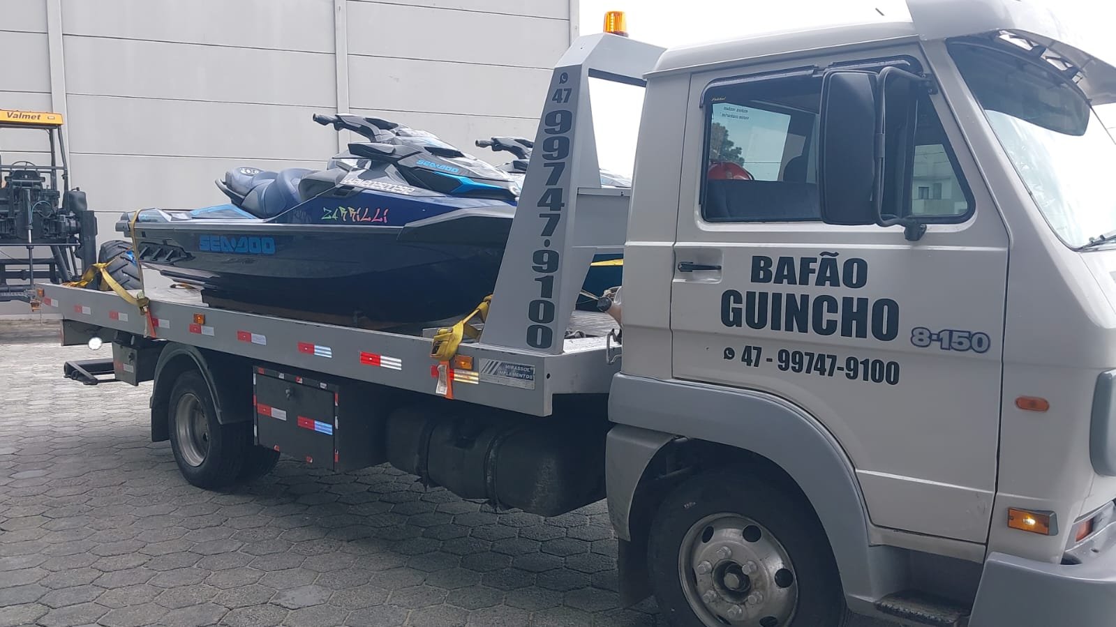 Transporte de quadriciclo e jet ski para Gramado